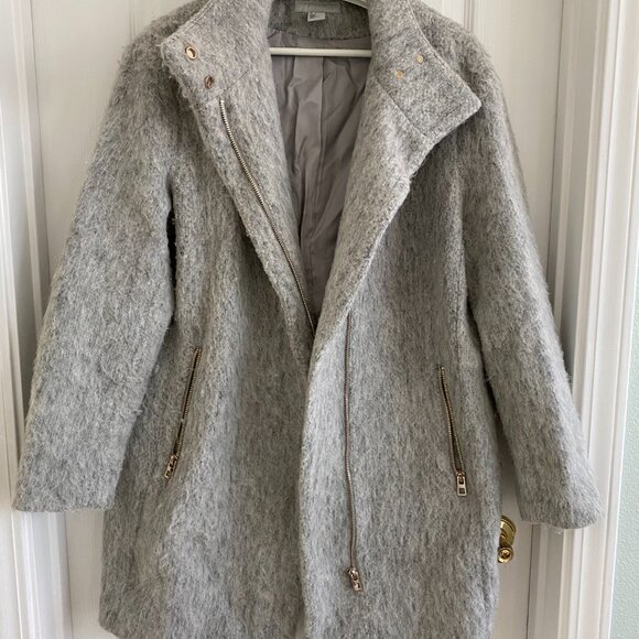 H&M Wool-Blend Fuzzy Coat – Light Grey, Zip Front, Relaxed Fit - Picture 3 of 9